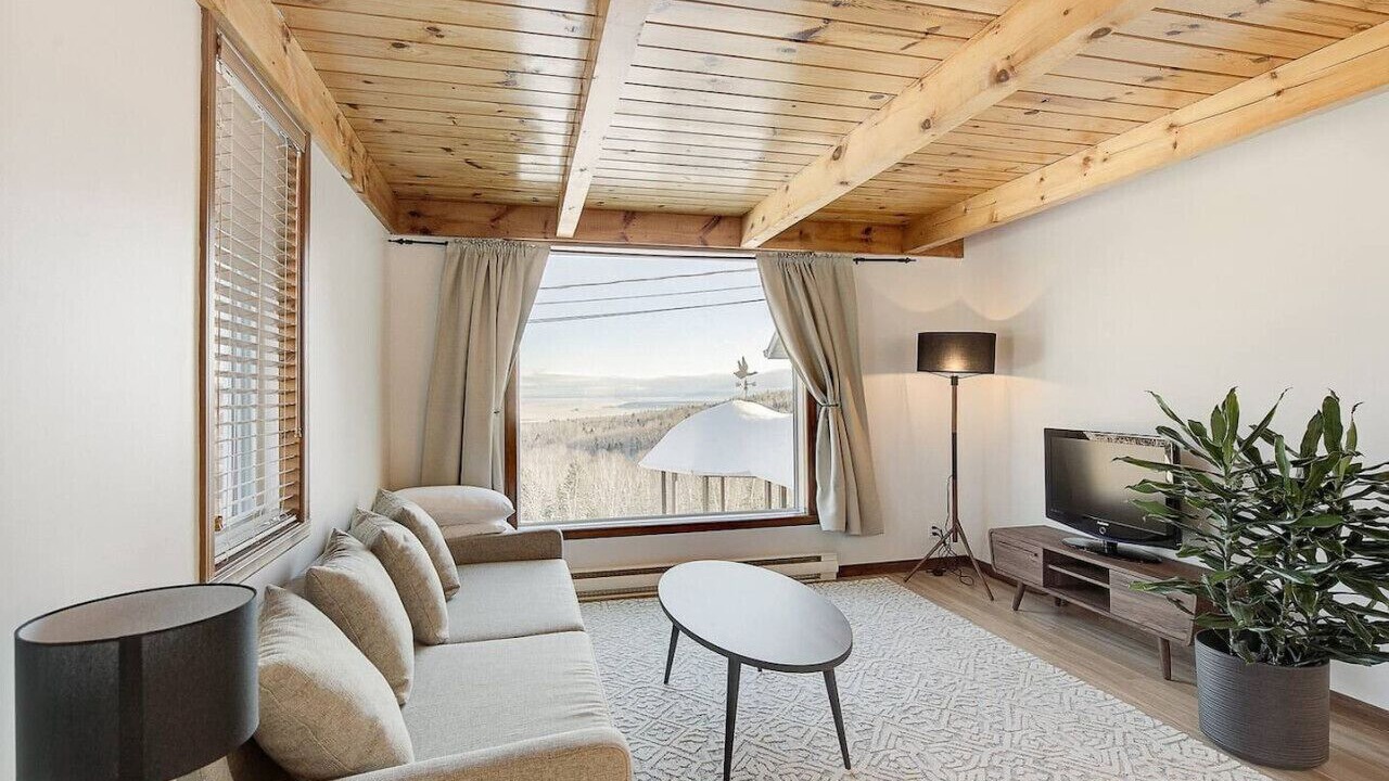 Photo of Livingroom in Baie-St-Paul