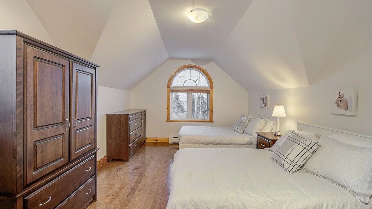 Photo of Bedroom in Baie-St-Paul