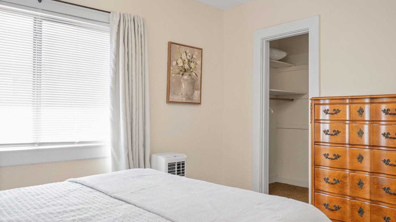 Photo of Bedroom in Mobile