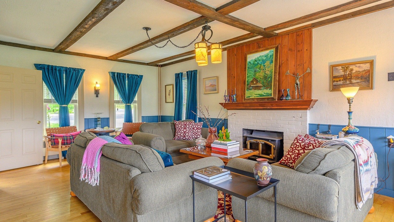 Photo of Livingroom in Stowe