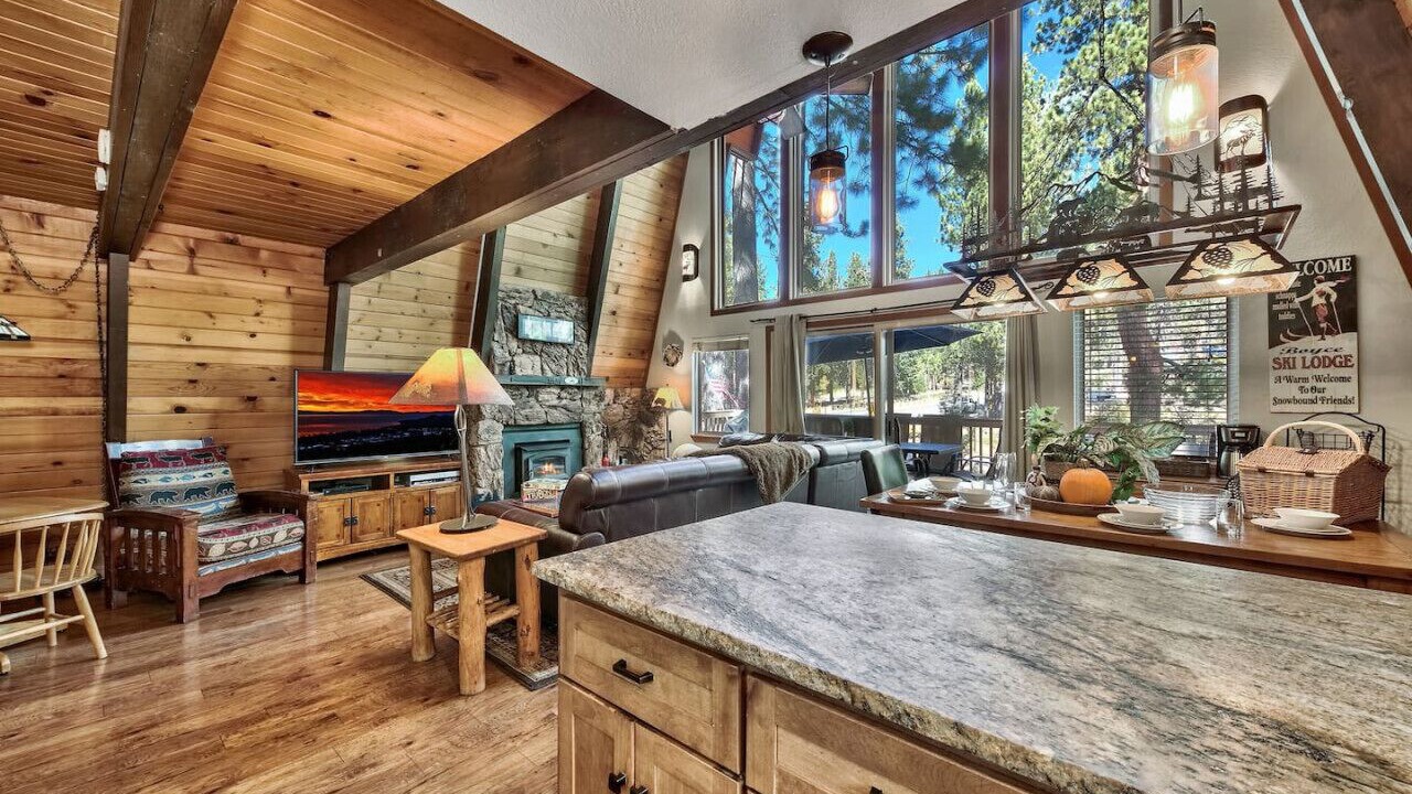 Photo of Livingroom in Tahoe Vista