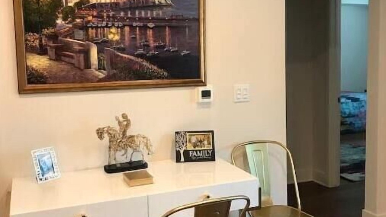 Photo of Bedroom in Rolling Hills Estates
