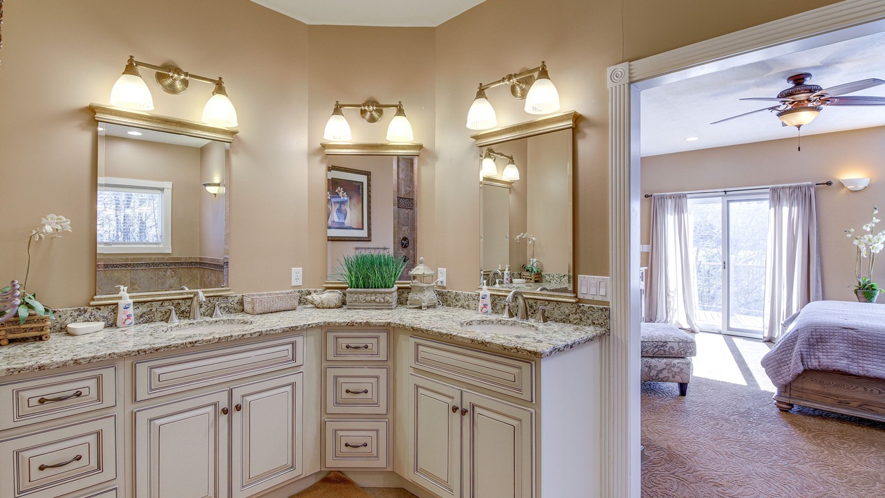Photo of Bathroom in Tazewell