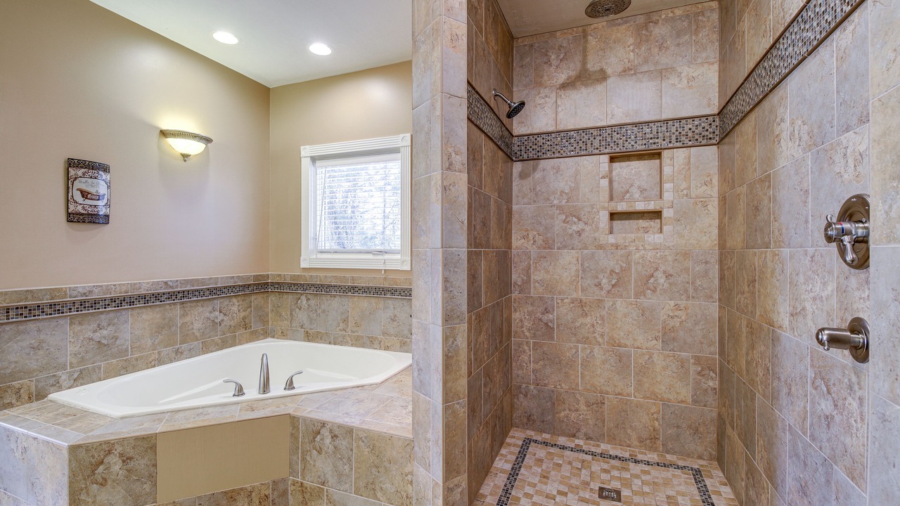 Photo of Bathroom in Tazewell
