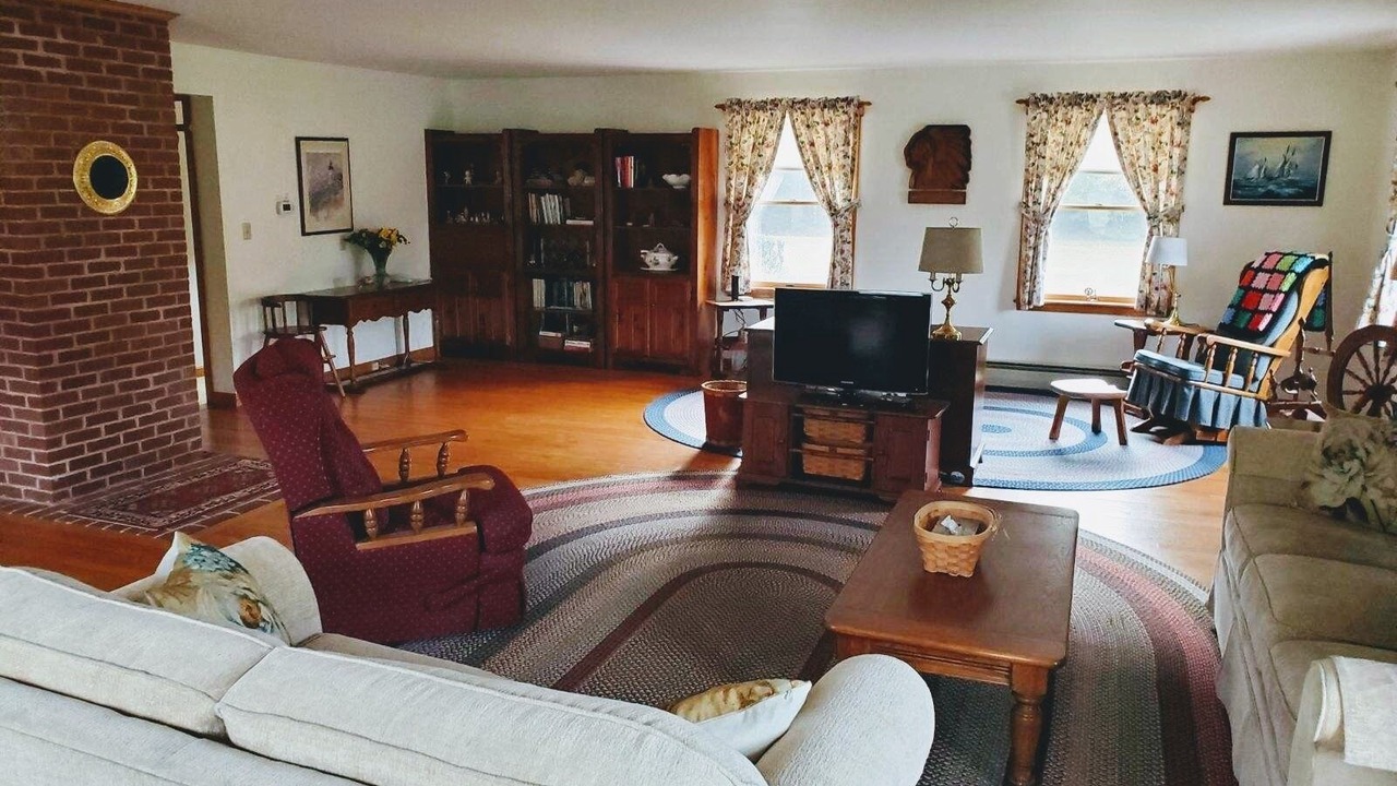 Photo of Livingroom in Woolwich