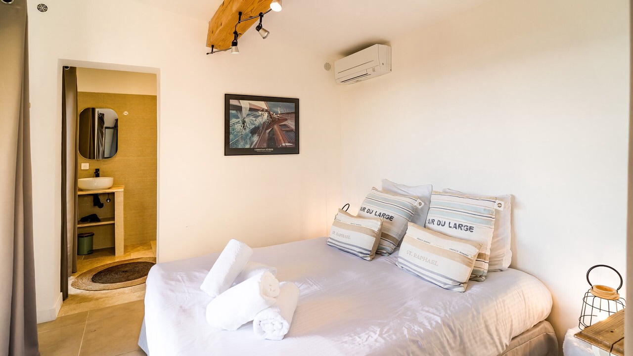 Photo of Bedroom in Les Restanques