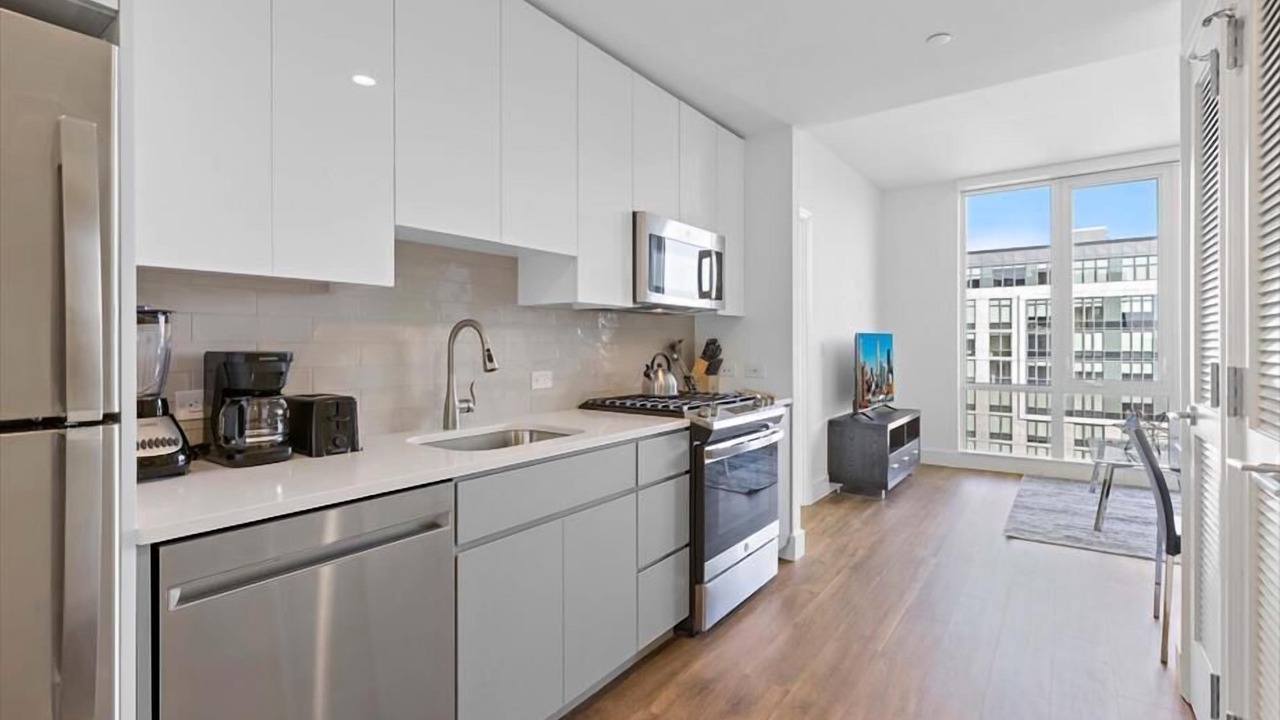 Photo of Others in White Plains