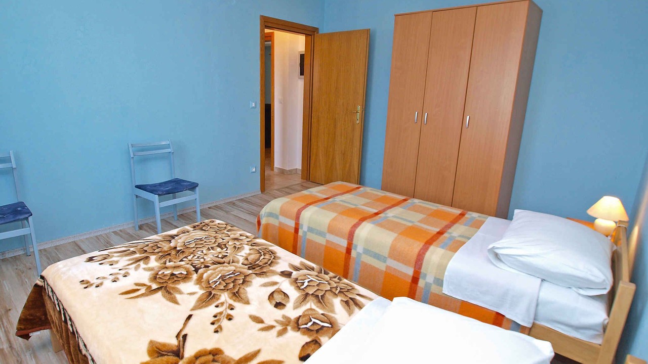 Photo of Bedroom in Flengi