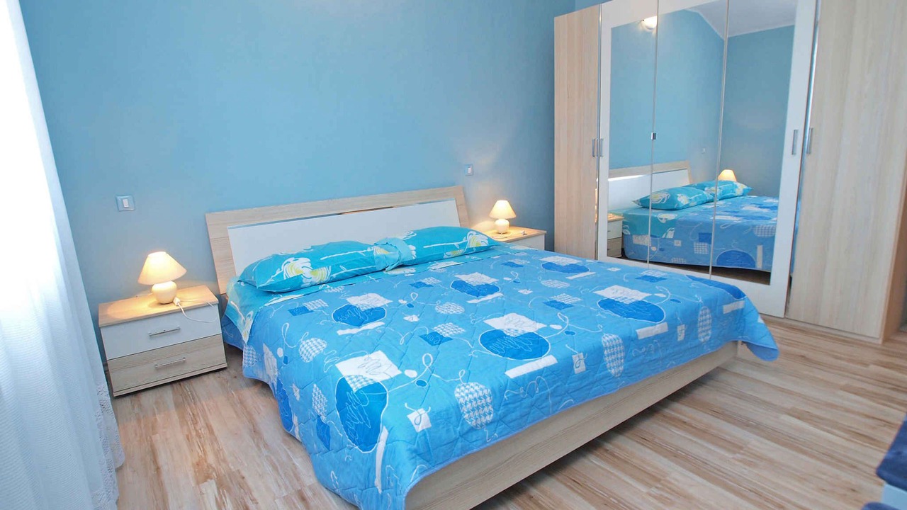 Photo of Bedroom in Flengi