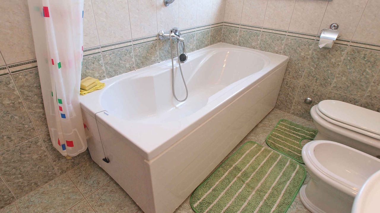 Photo of Bathroom in Flengi