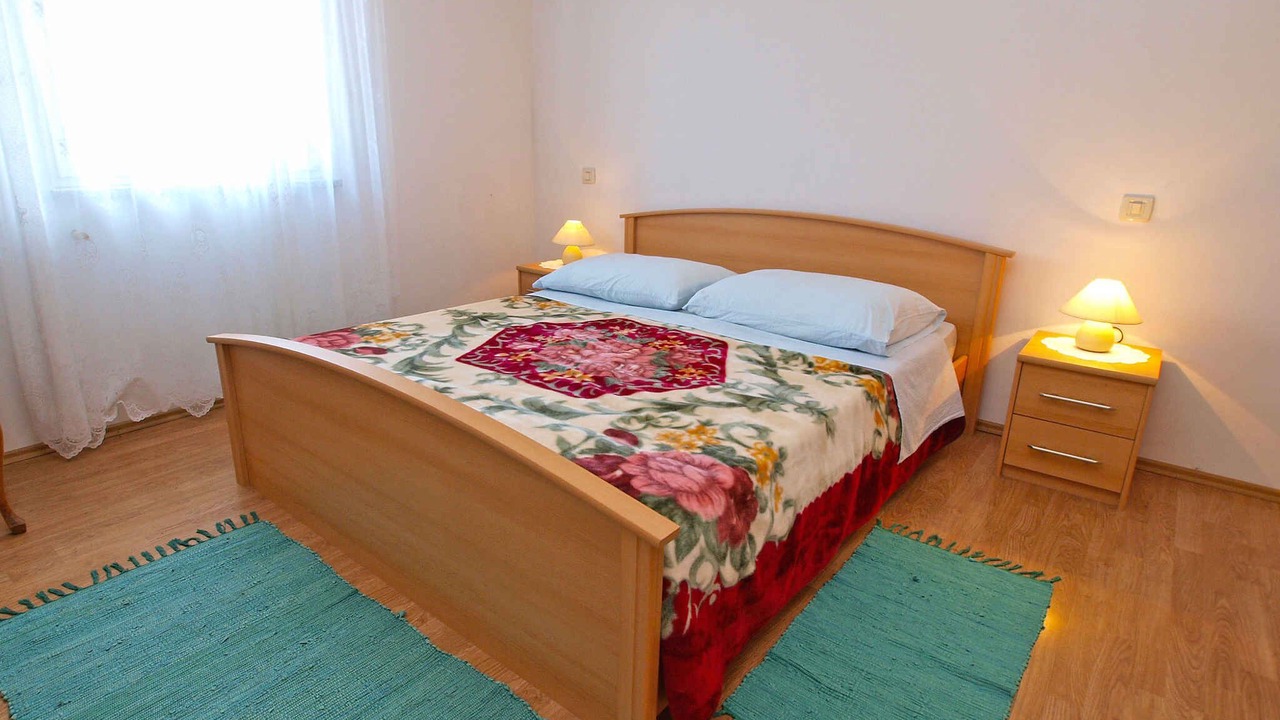 Photo of Bedroom in Flengi