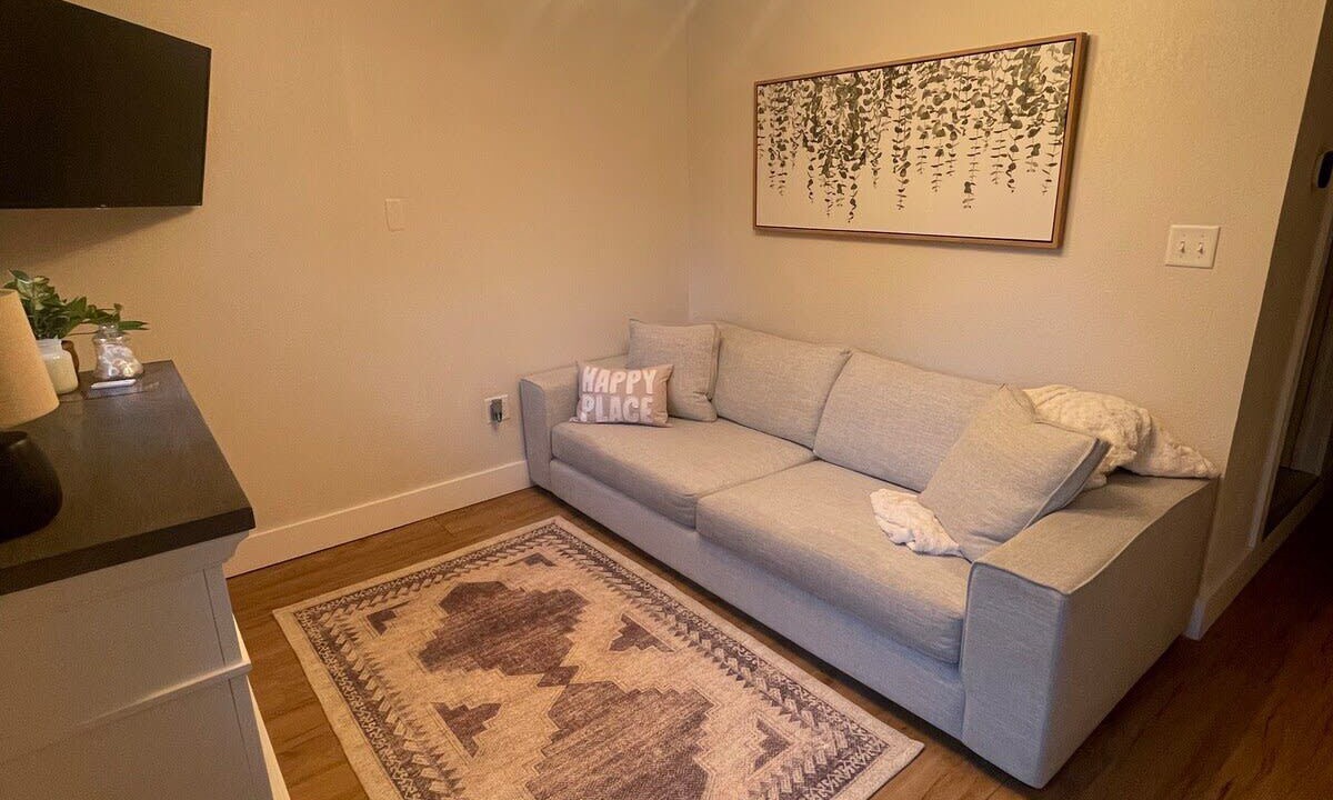 Photo of Livingroom in Clare