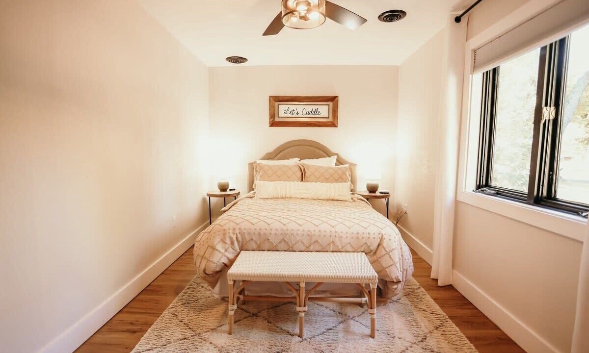 Photo of Bedroom in Clare