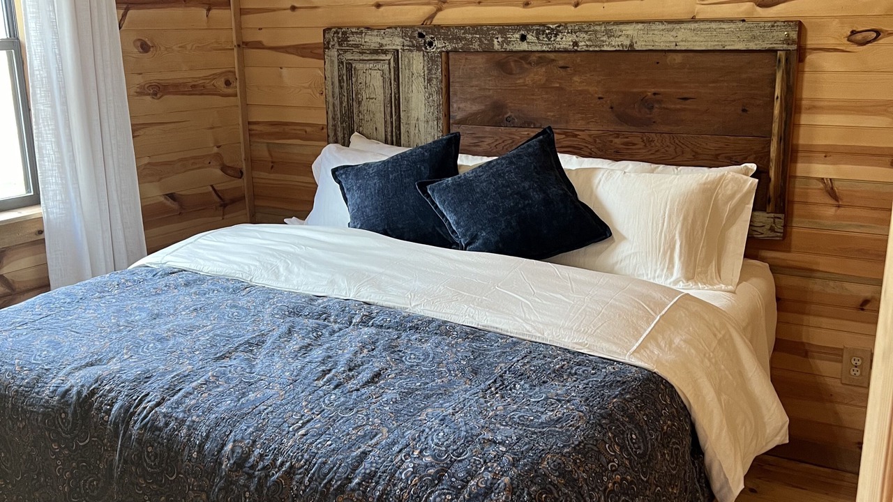 Photo of Bedroom in Willow City