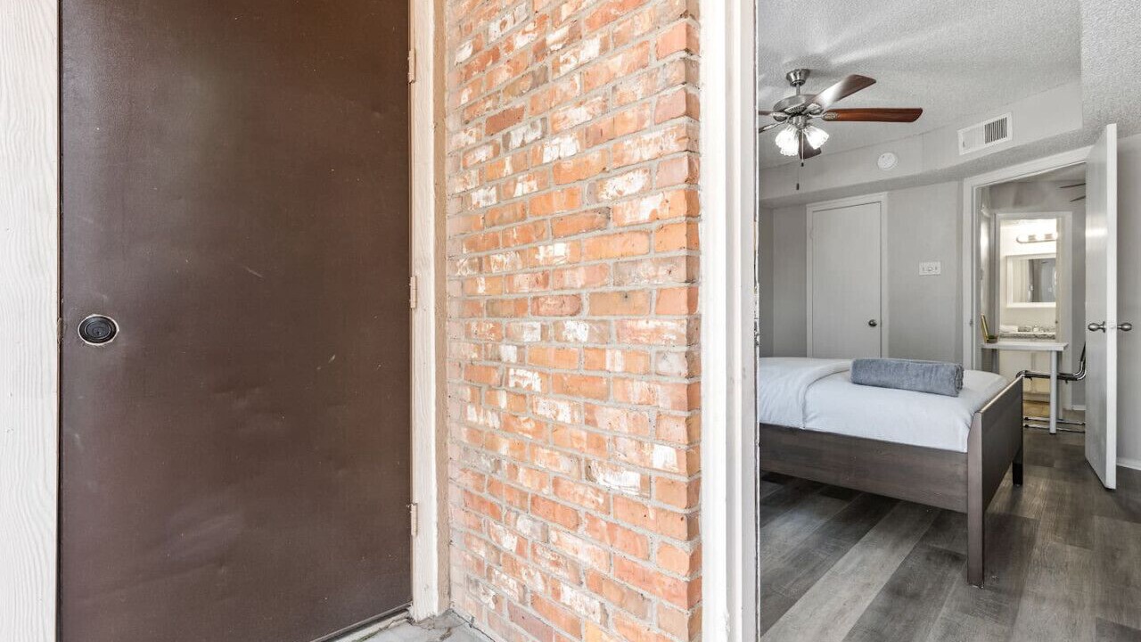 Photo of Bedroom in Park Central
