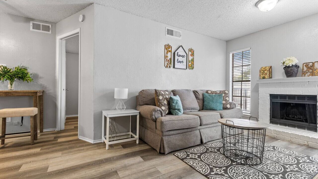Photo of Livingroom in Park Central