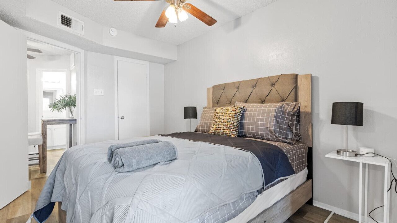 Photo of Bedroom in Park Central