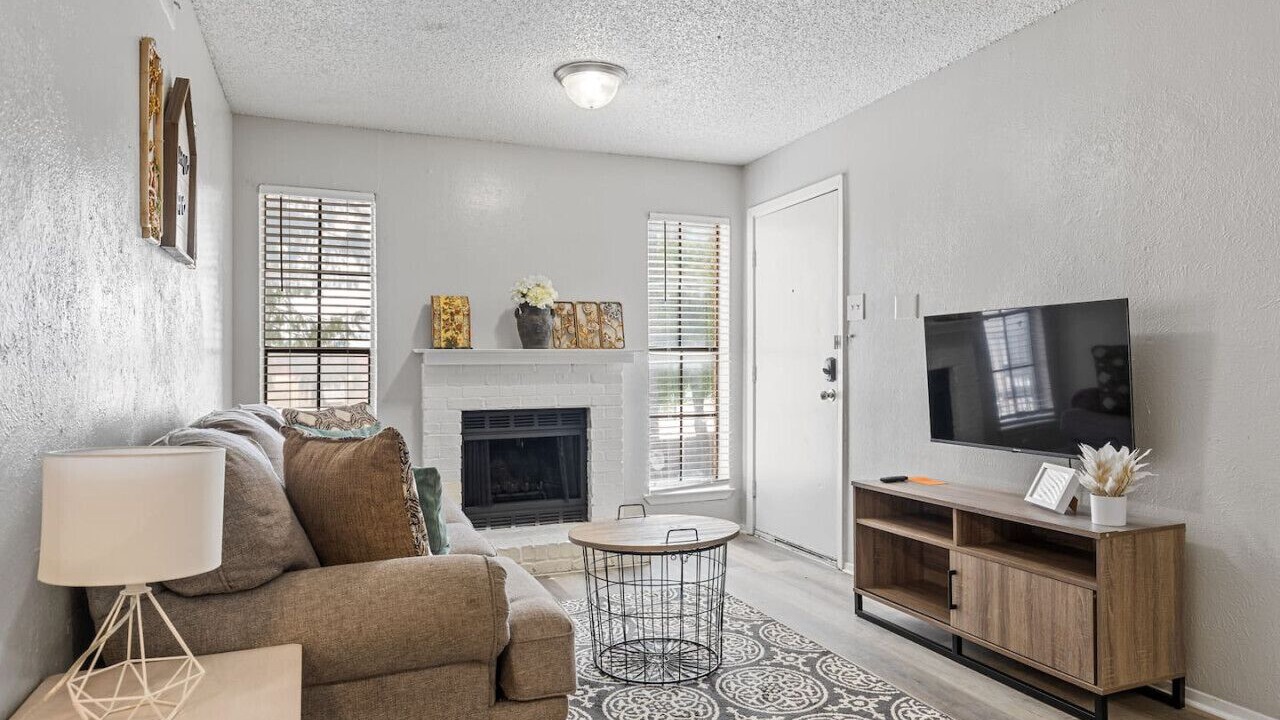 Photo of Livingroom in Park Central
