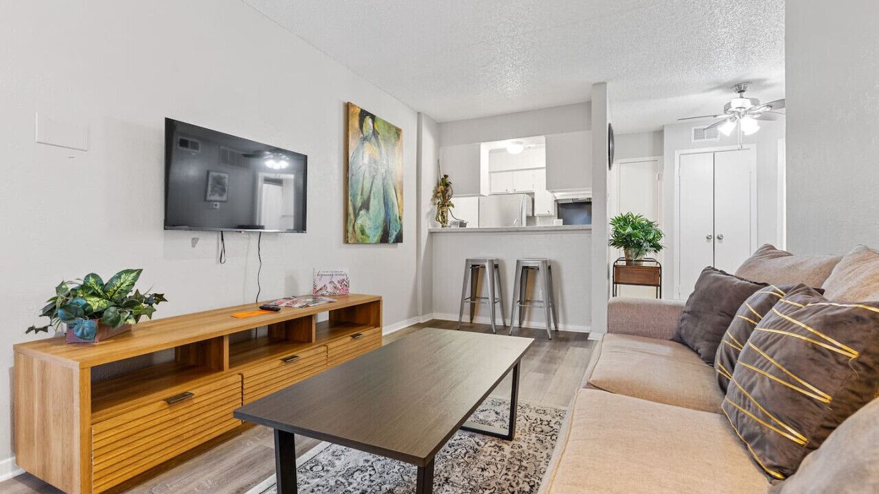 Photo of Livingroom in Park Central