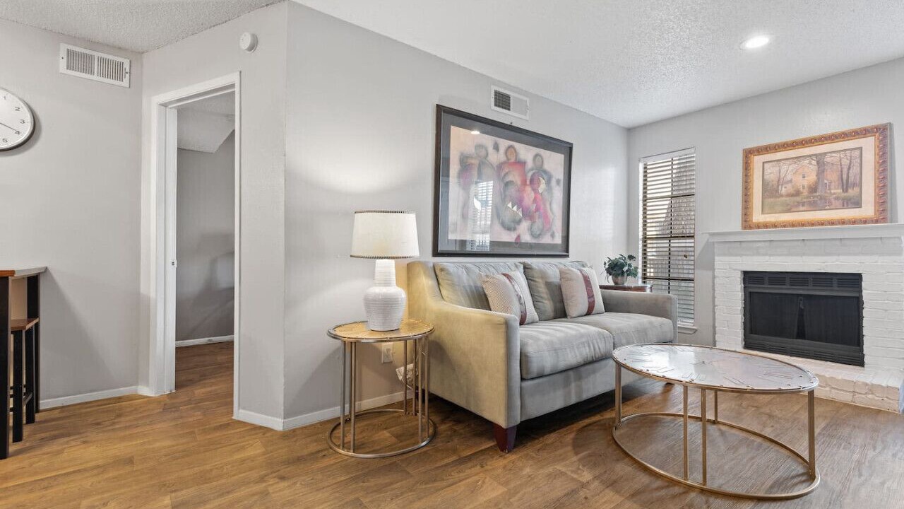 Photo of Livingroom in Park Central