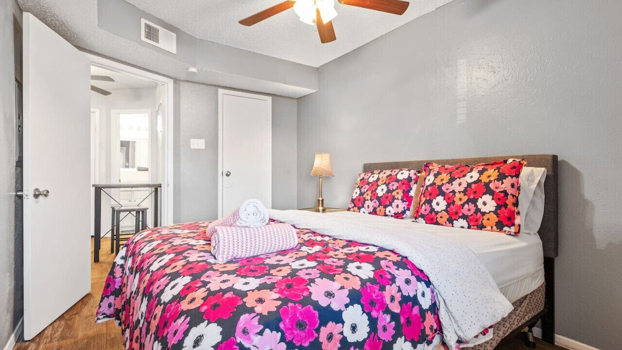 Photo of Bedroom in Park Central