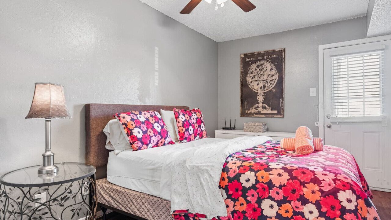 Photo of Bedroom in Park Central