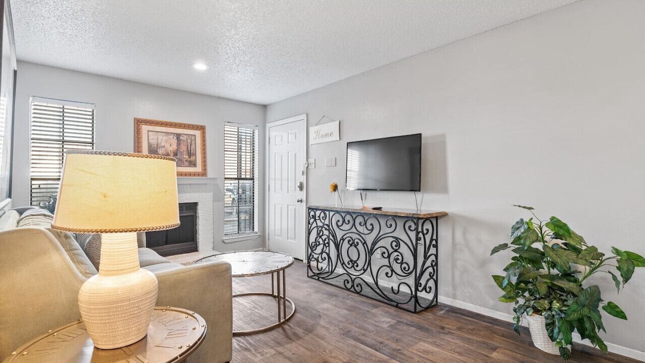 Photo of Livingroom in Park Central