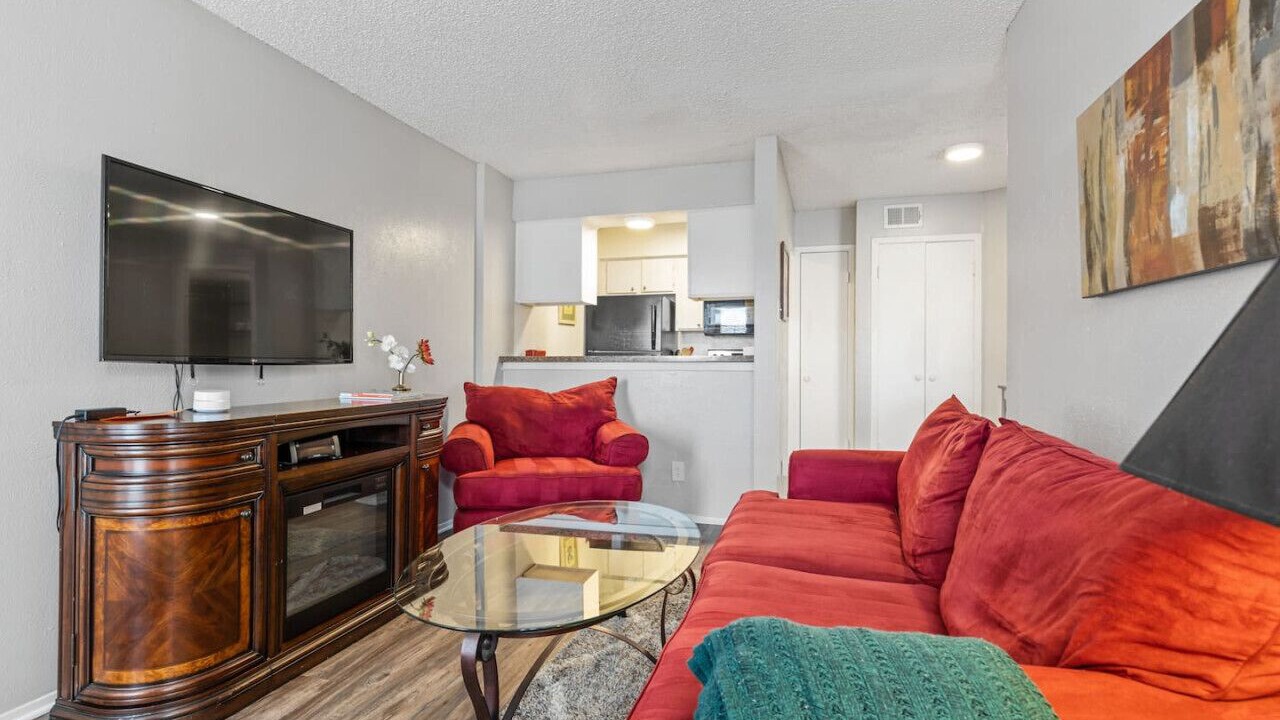 Photo of Livingroom in Park Central