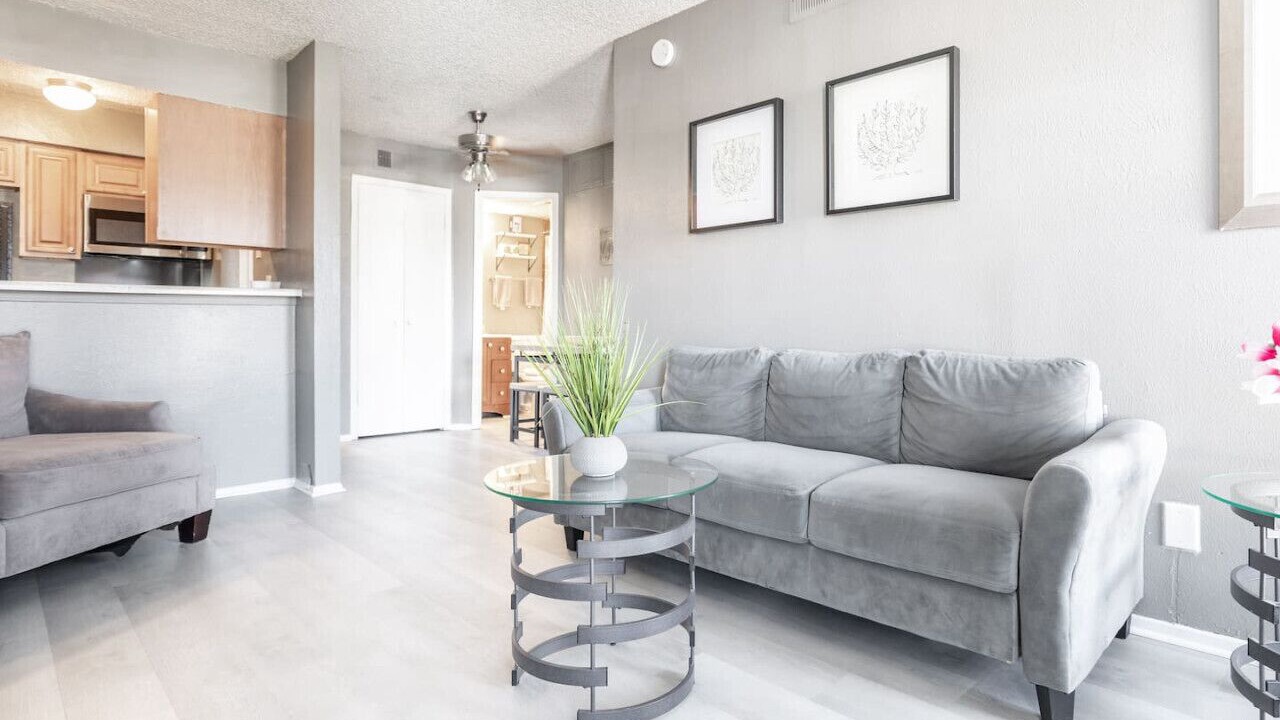 Photo of Livingroom in Park Central
