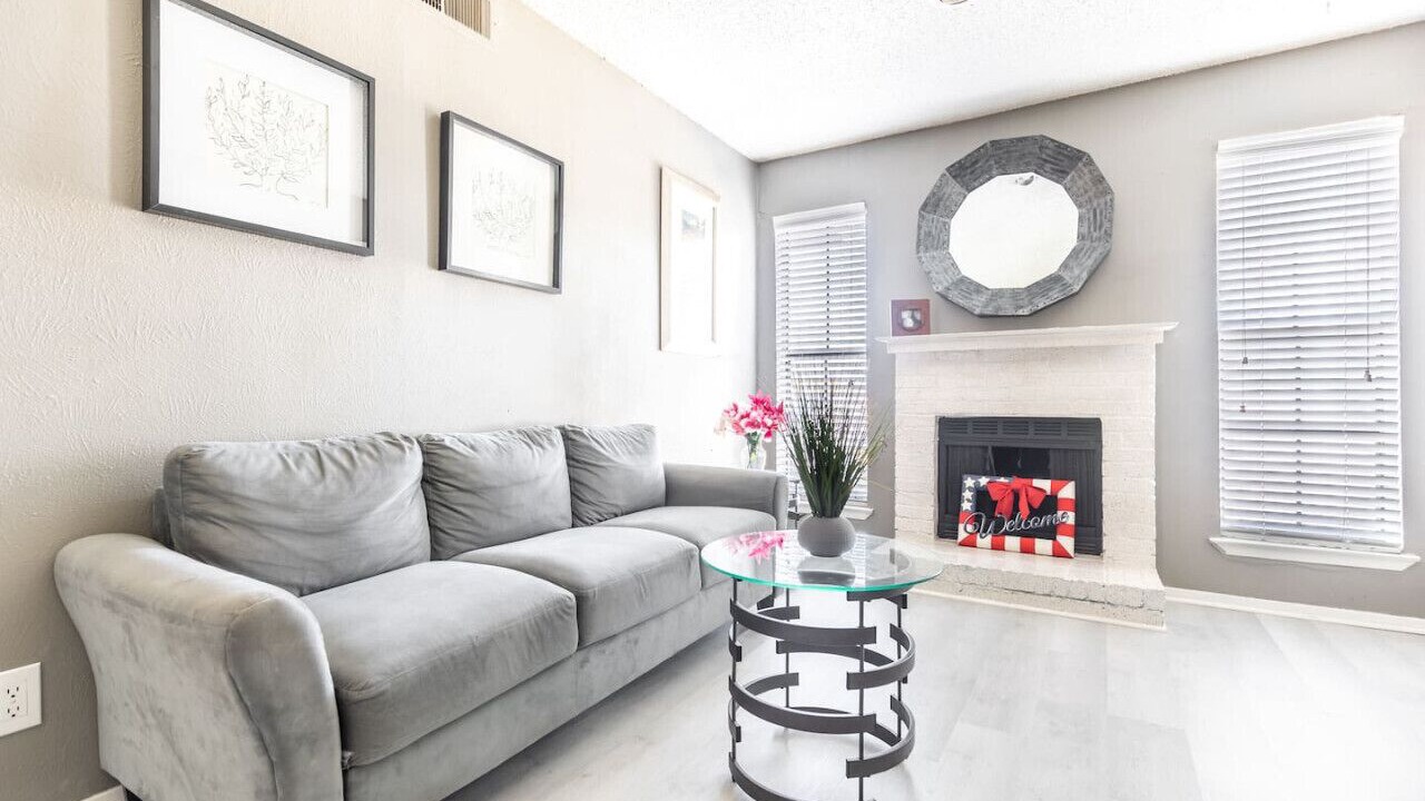 Photo of Livingroom in Park Central