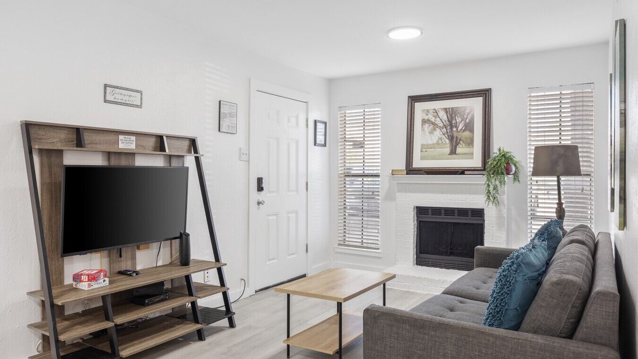Photo of Livingroom in Park Central