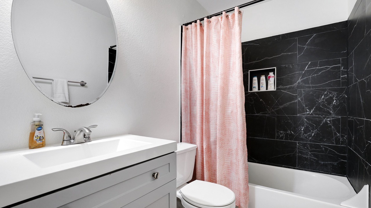 Photo of Bathroom in Medical Center District