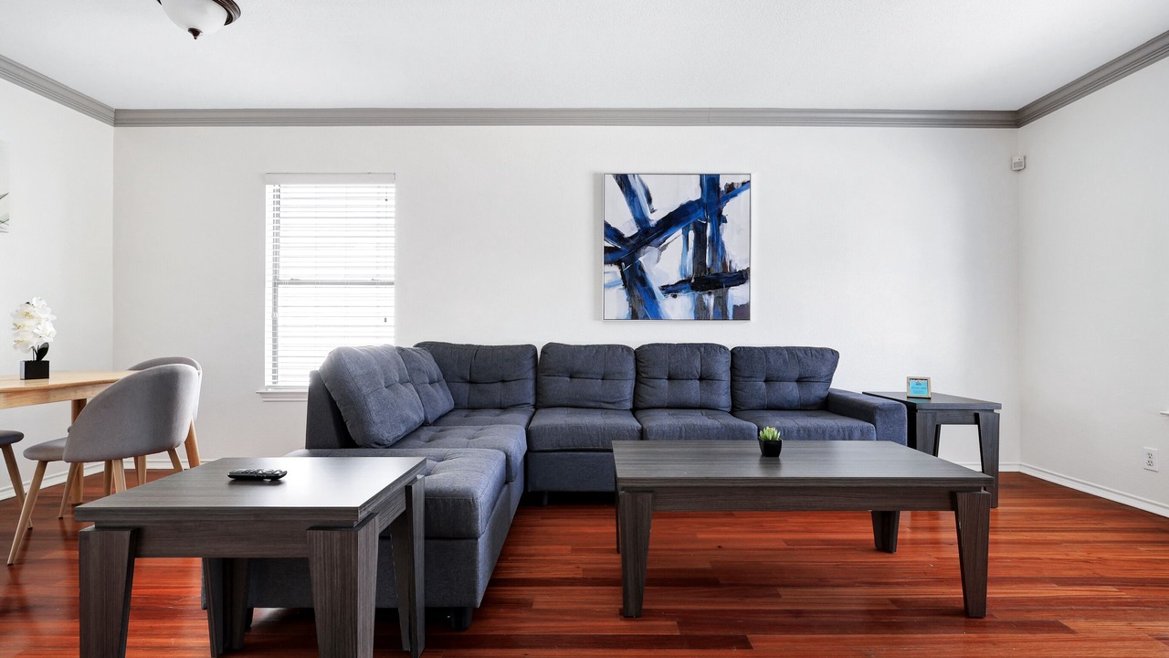 Photo of Livingroom in Medical Center District