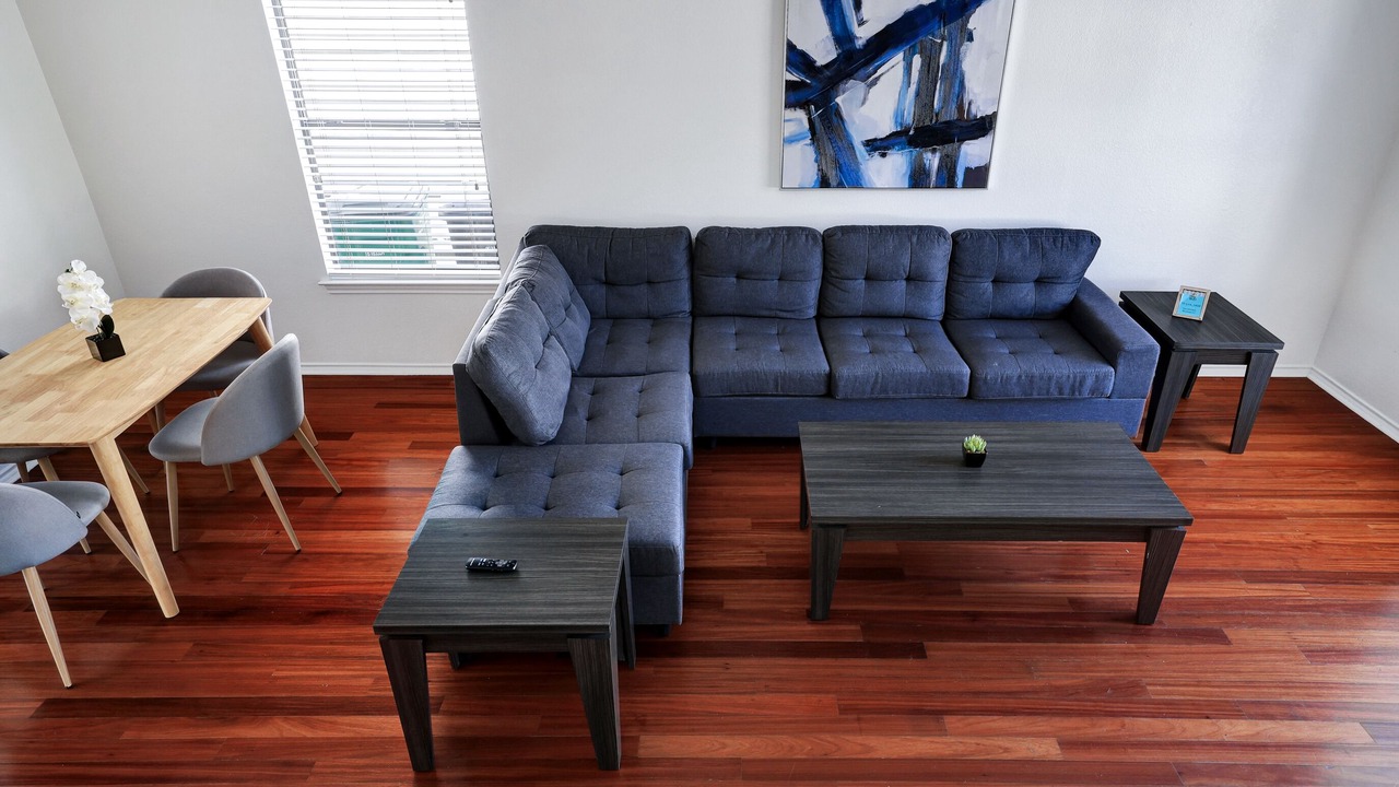 Photo of Livingroom in Medical Center District