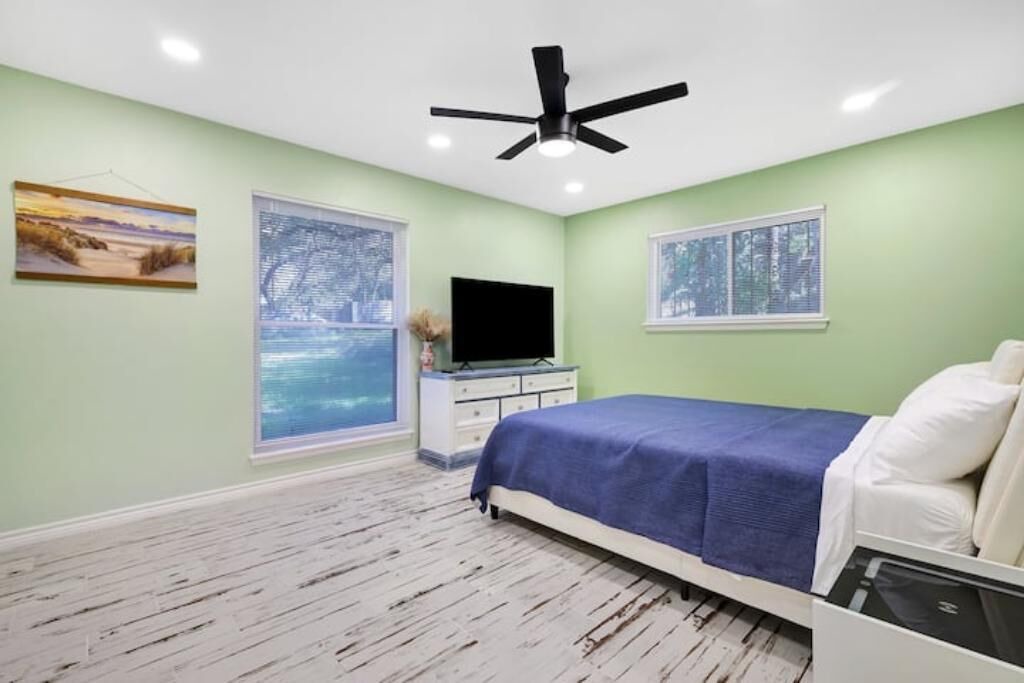Photo of Bedroom in Medical Center District