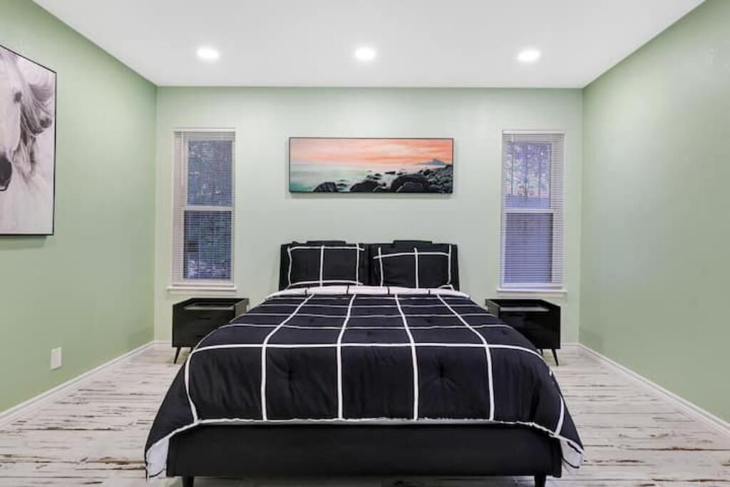 Photo of Bedroom in Medical Center District