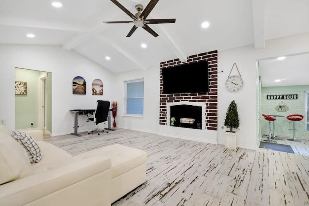 Photo of Livingroom in Medical Center District