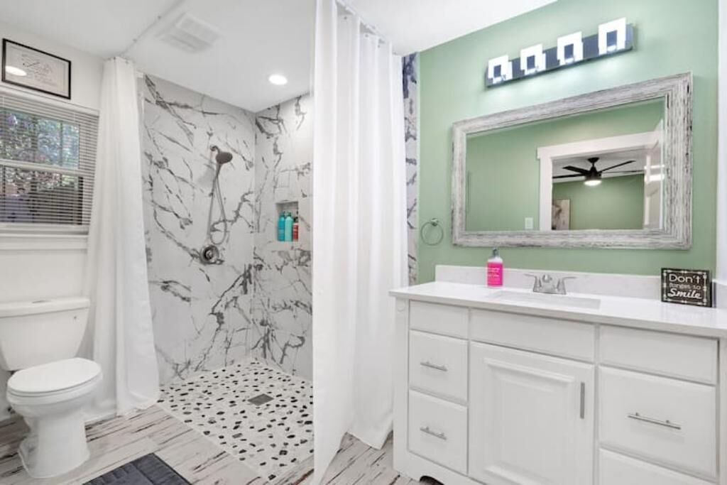 Photo of Bathroom in Medical Center District