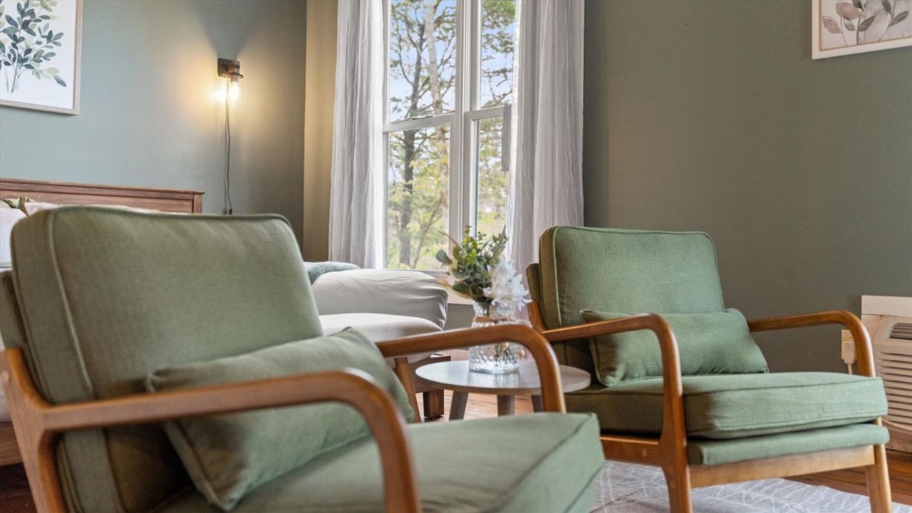 Photo of Livingroom in Townsend