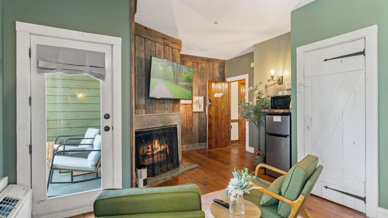 Photo of Livingroom in Townsend