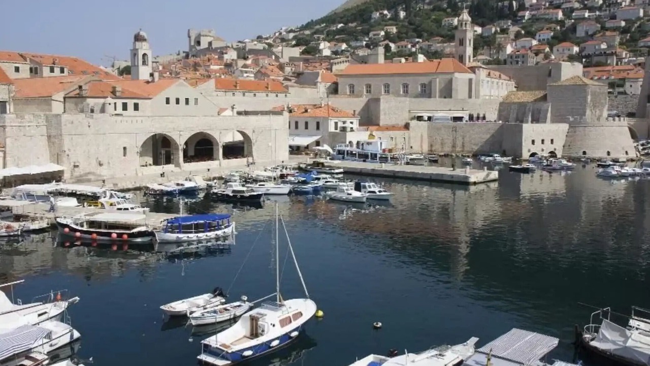 Photo of Others in Ploce