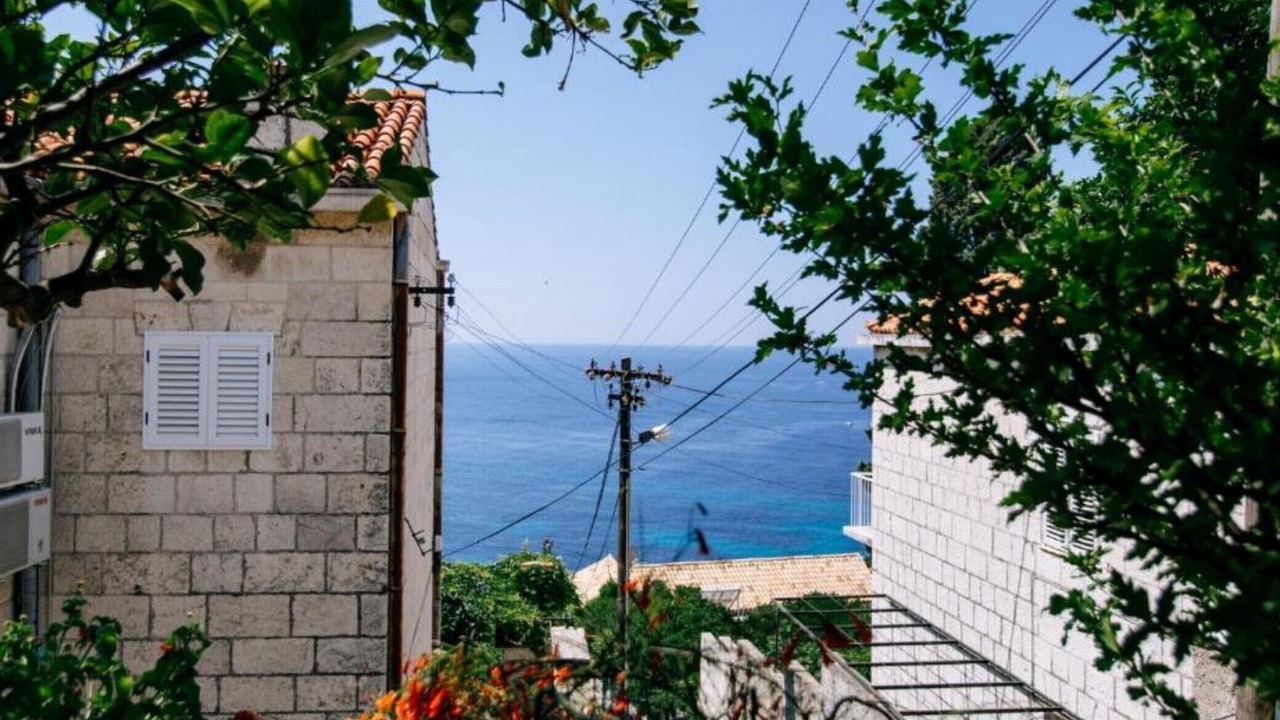 Photo of Others in Ploce