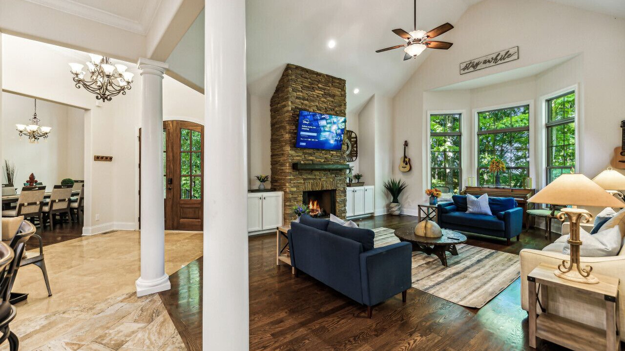 Photo of Bedroom in Hendersonville