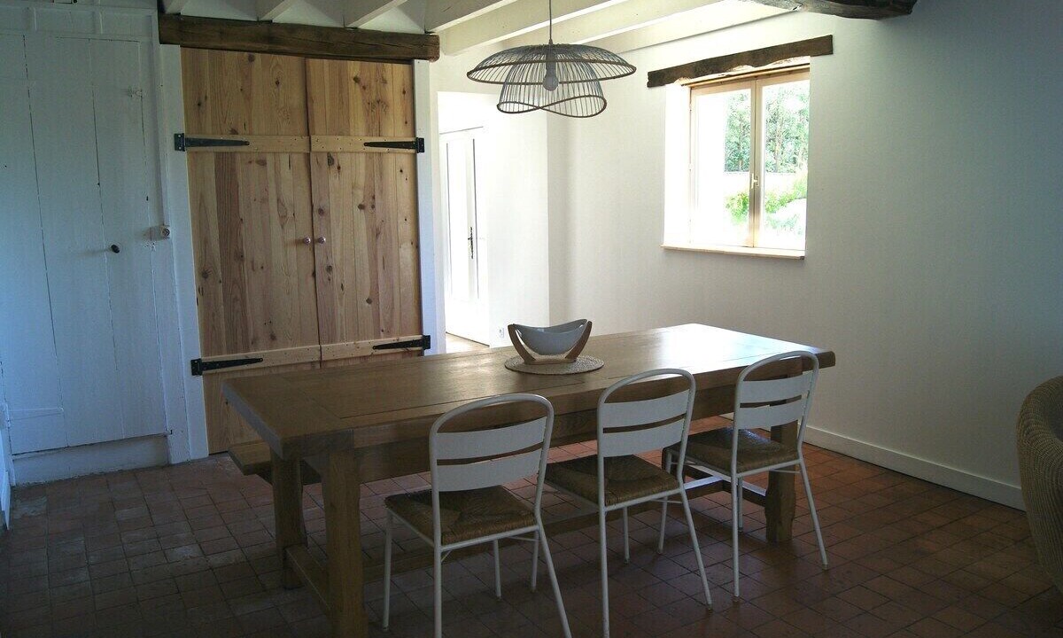 Photo of Others in Amions