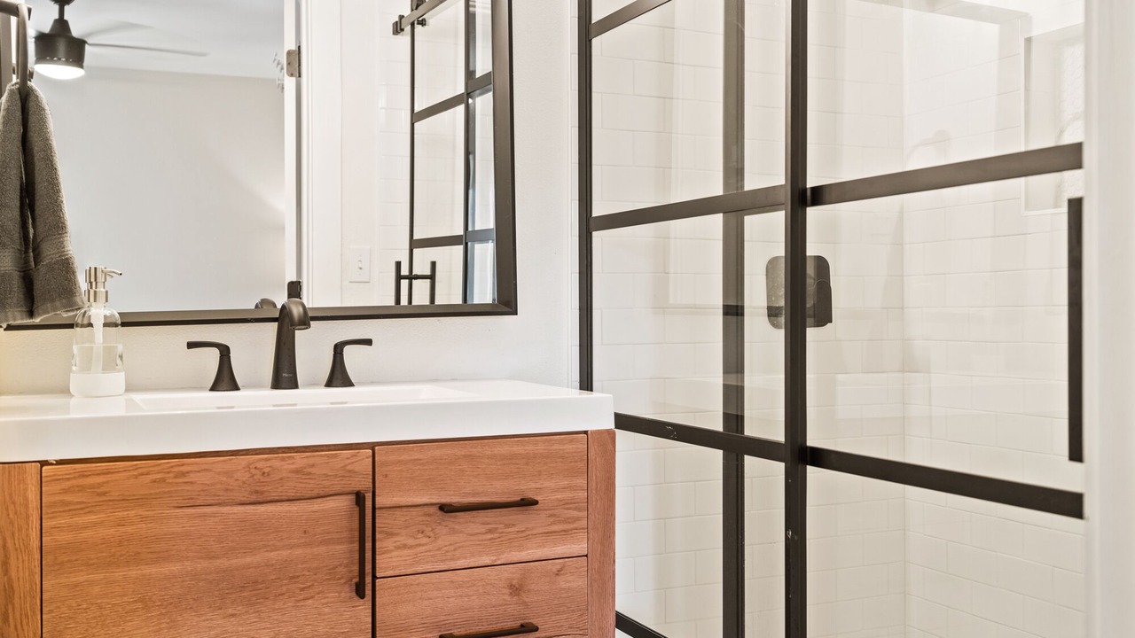 Photo of Bathroom in Lockhart
