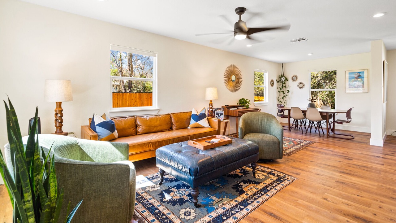 Photo of Livingroom in Lockhart