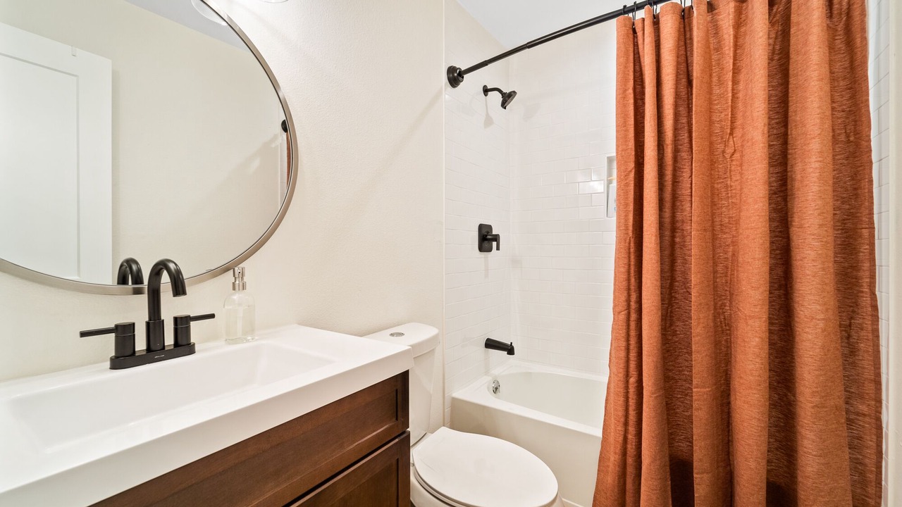 Photo of Bathroom in Lockhart