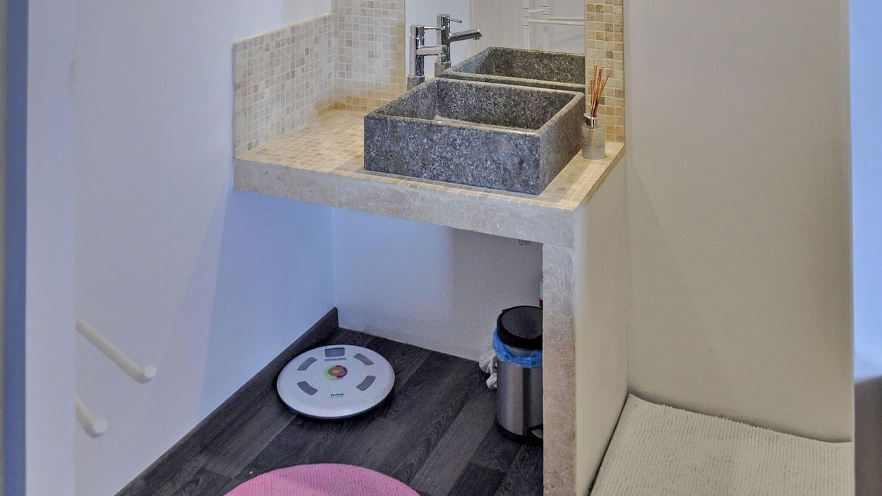 Photo of Bathroom in Chateaurenard