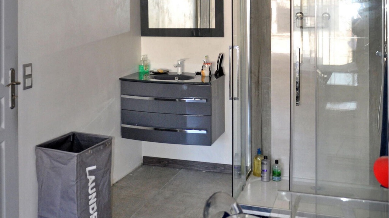 Photo of Bathroom in Chateaurenard