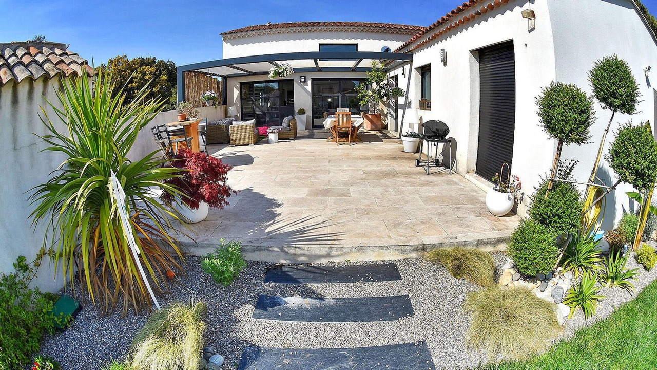 Photo of Others in Chateaurenard